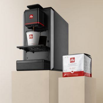 illy SMART 30 cupmachine sfeerbeeld | Zakelijke koffiemachine van KoffiePartners