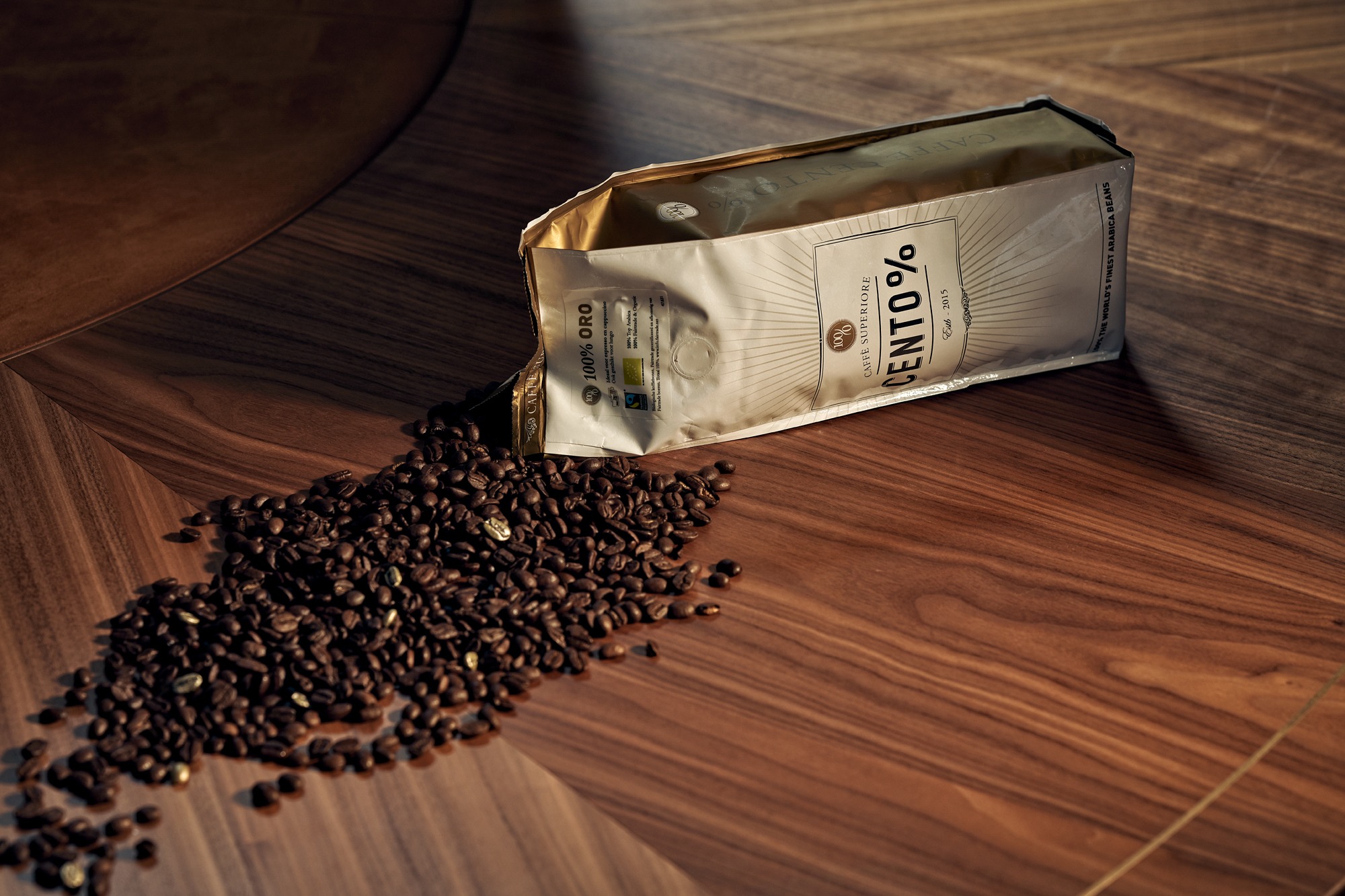 Cento% Nero espressobonen | KoffiePartners