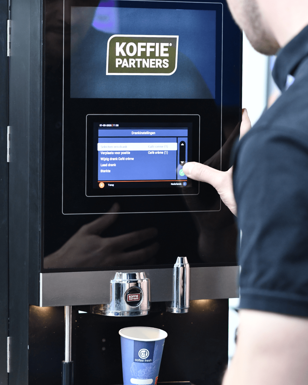 Technische dienst Sven Etna Medium onderhoud machine | KoffiePartners