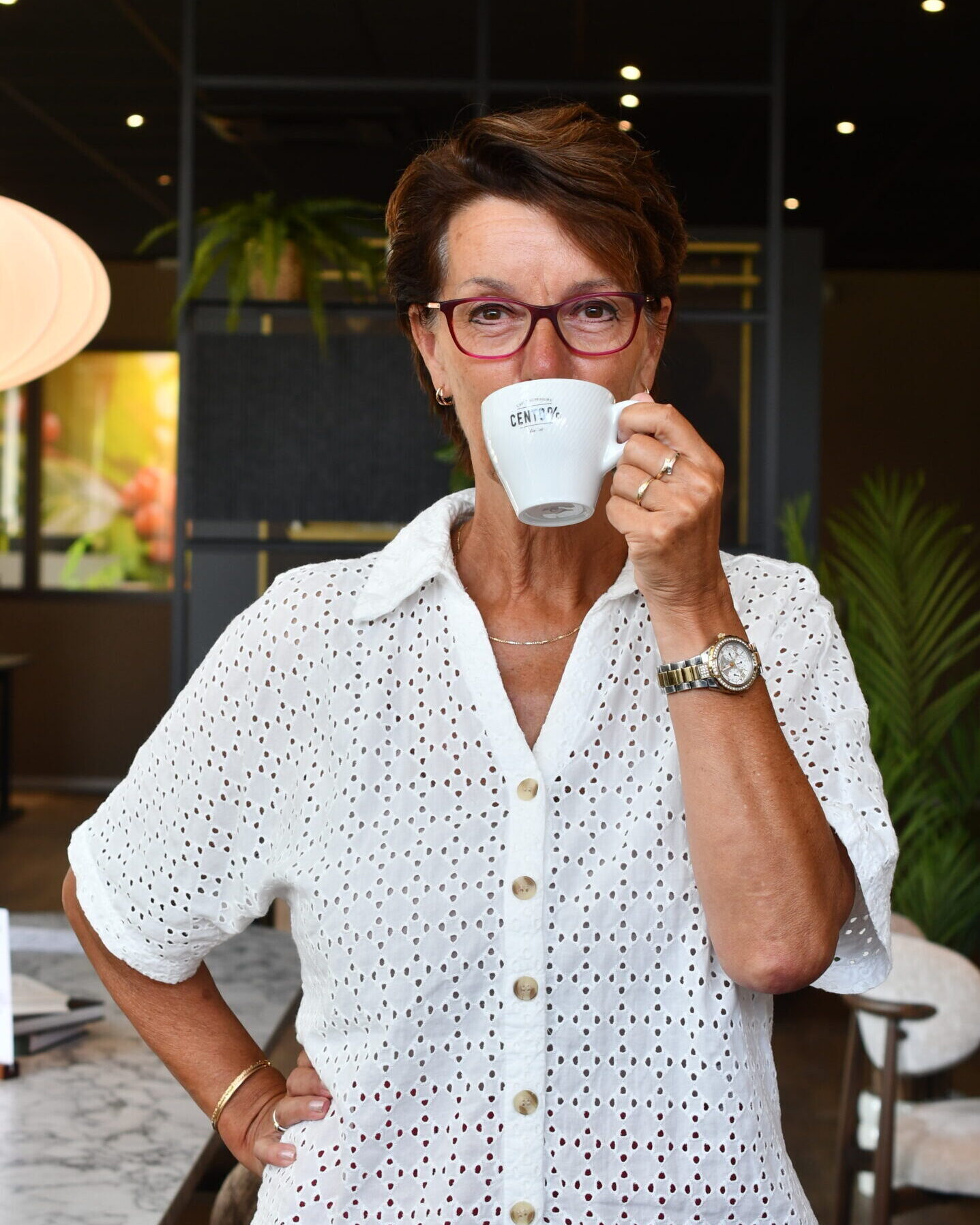 Paulien in de showroom | KoffiePartners